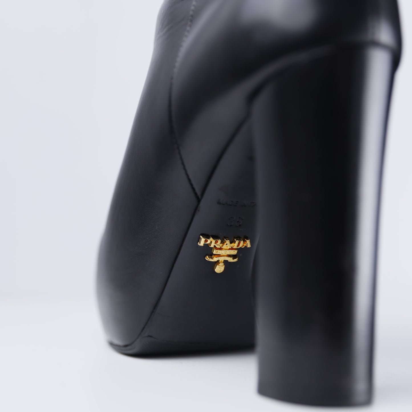 Prada Monolith stiefeletten