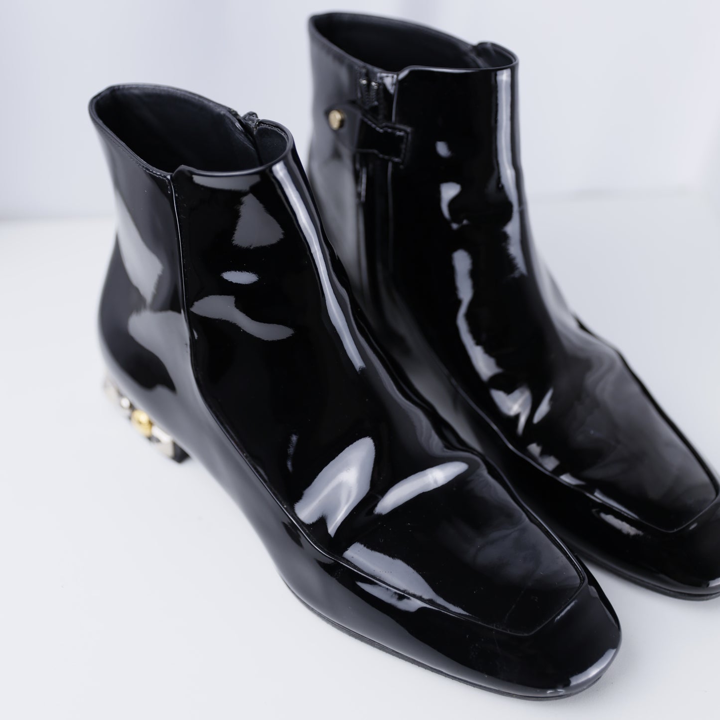 Louis Vuitton Stiefeletten aus Lacklede
